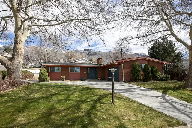 888 Thornfield Rd, Kaysville, UT 84037 - #2