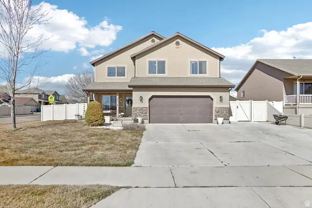 490 W Lakeview Dr, Lehi, UT 84043 - #1