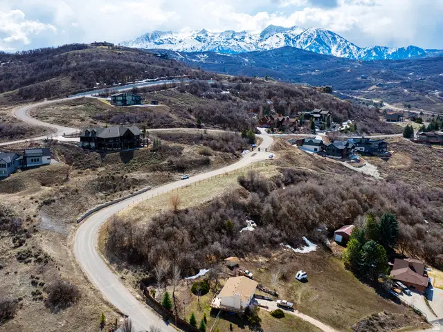 1215 S Via Monaco Dr E #1, Huntsville, UT 84317 - #2