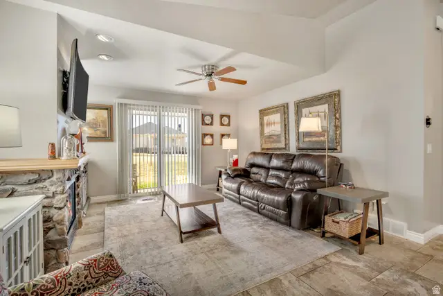 1143 W Hollow View Way, West Jordan, UT 84084 - #3