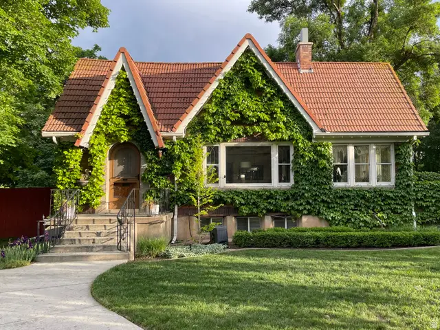 2010 E 2100 S, Salt Lake City, UT 84109 - #1