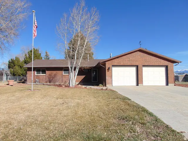 166 N State St, Fountain Green, UT 84632 - #1