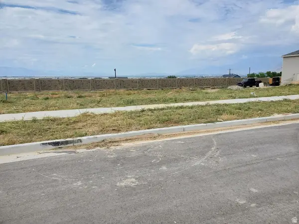 853 N Haywain Dr, Spanish Fork, UT 84660