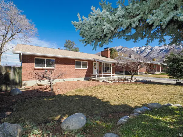 2425 E 6660 S, Cottonwood Heights, UT 84121