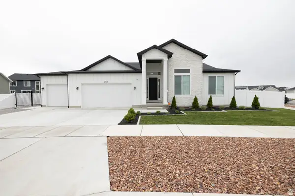 293 N Pheasant Dr, Mapleton, UT 84664