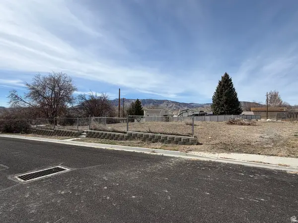 15 N 400 W, Ferron, UT 84523