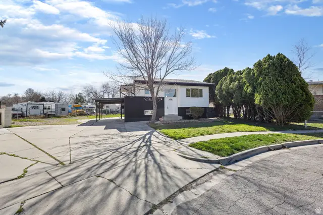 3055 S Dennis Cir, West Valley City, UT 84120 - #1