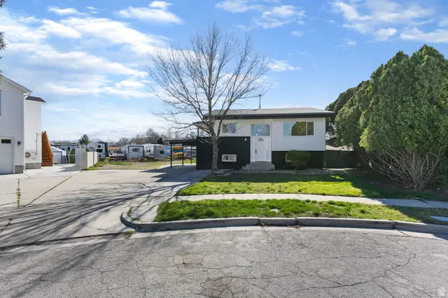 3055 S Dennis Cir, West Valley City, UT 84120 - #2