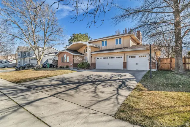 8921 S Shady Meadow Dr, Sandy, UT 84093 - #2