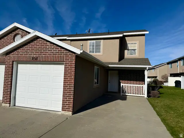 2511 N Charleston Ave, Harrisville, UT 84414 - #1