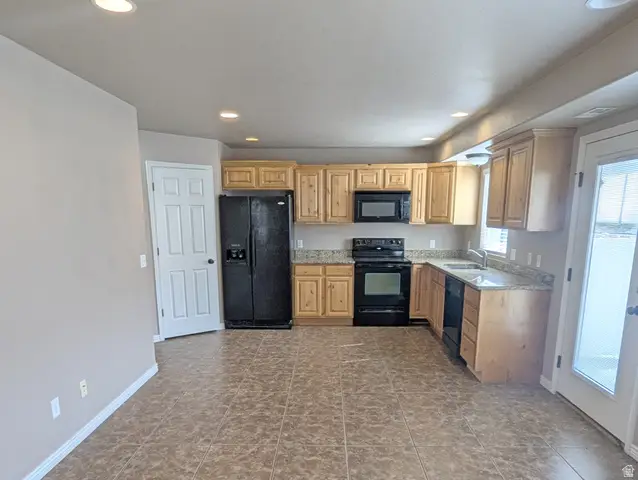 1781 W 5050 S, Roy, UT 84067 - #2