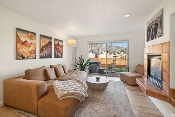 318 E Pueblo Ct, Moab, UT 84532