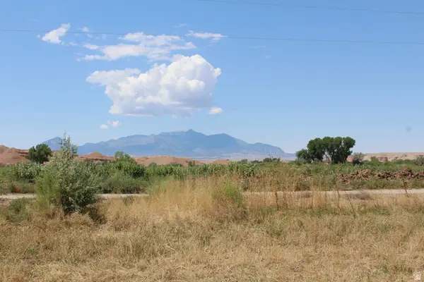 700 E 725 N, Hanksville, UT 84734