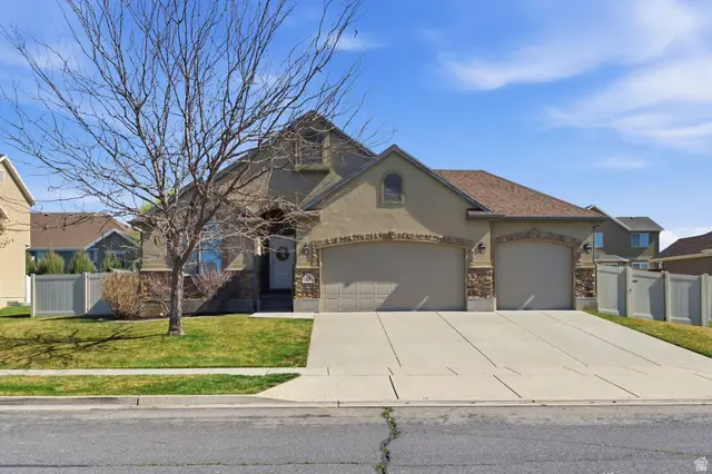 1079 S 1875 W, Syracuse, UT 84075 - #2