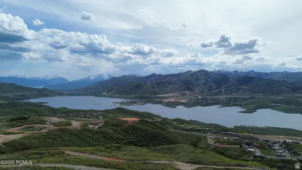 2002 E Peak View Dr #378, Hideout, UT 84036