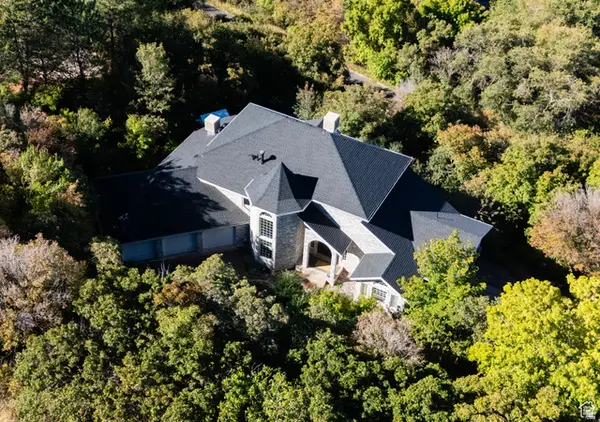 6124 Osmond Dr, South Ogden, UT 84403