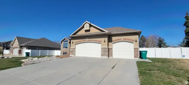 3588 W 5225 S, Roy, UT 84067 - #2