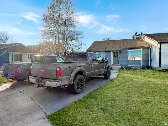 695 N Orange Ct, Castle Dale, UT 84513 - #3