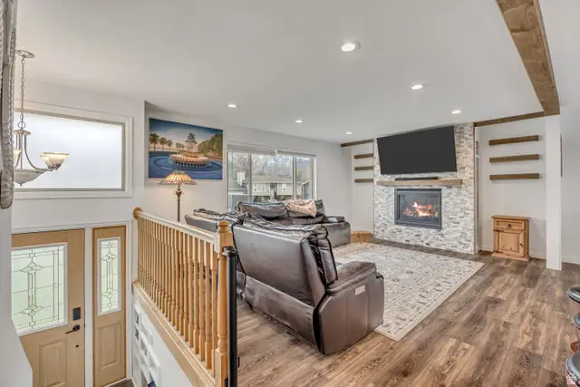 9218 S Laura Anne Way, Sandy, UT 84094 - #2