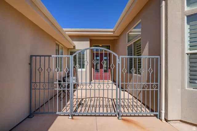 2335 W Sunbrook Dr #52, Saint George, UT 84770 - #2