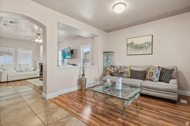 7956 S Cricket Ln W, West Jordan, UT 84081 - #3