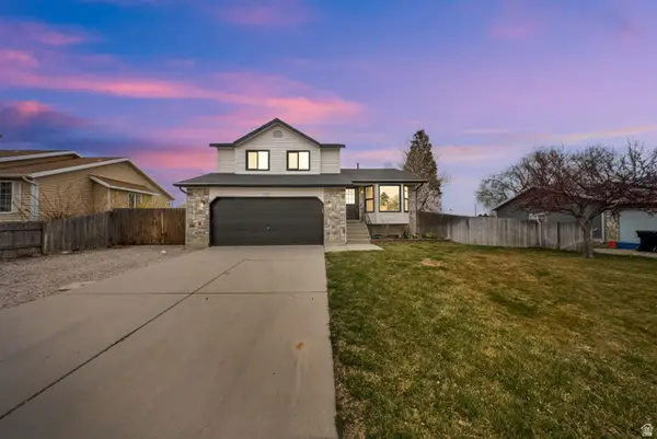 3752 W Valleywest Dr, West Jordan, UT 84088