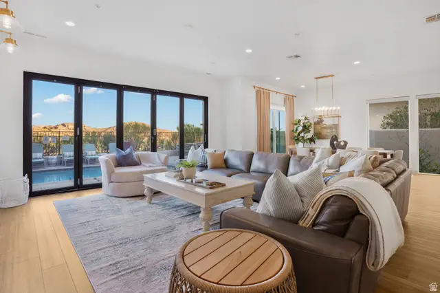 2272 N Double Eagle Ln, Washington, UT 84780 - #3