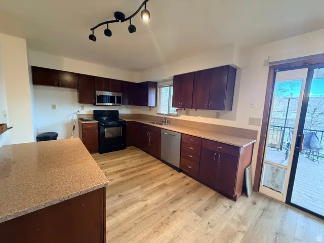 95 W Durfee St S, Grantsville, UT 84029 - #2