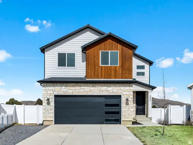 3557 E Royal Dornoch Dr, Eagle Mountain, UT 84005 - #1
