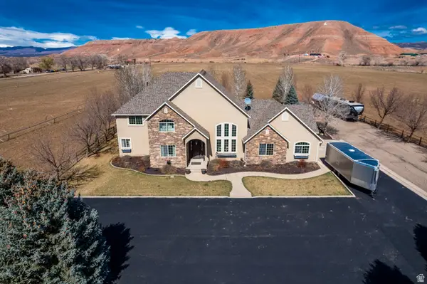 11103 E 7000 N, Lapoint, UT 84039