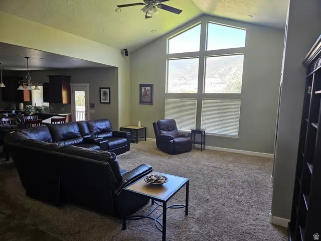 681 Country Ln, Farmington, UT 84025 - #2