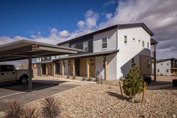 2946 E Desert Sol Ct, Moab, UT 84532