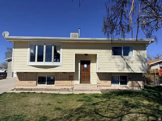 4502 W Windcrest Cir S, West Valley City, UT 84120 - #1