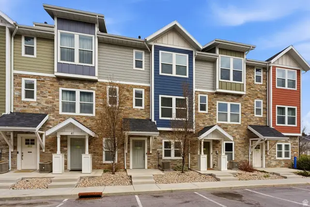 39 N 300 W, Santaquin, UT 84655 - #1