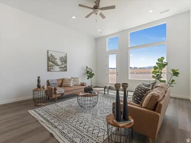 774 W Clark St #211, Grantsville, UT 84029 - #2