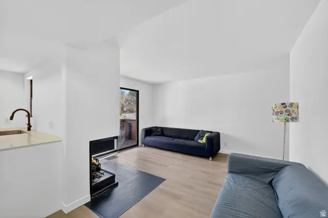 6887 S Countrywood Cir #9F, Cottonwood Heights, UT 84047 - #3