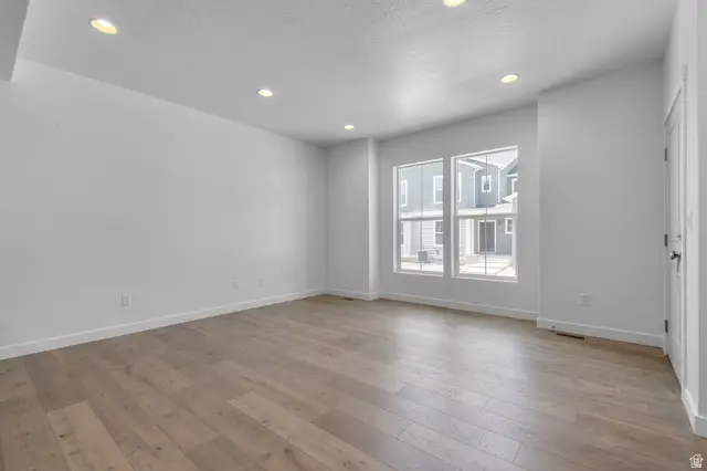 6641 N Salty River Ln, Eagle Mountain, UT 84005 - #3