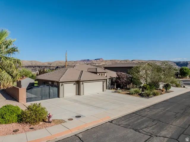 968 N 300 W Cir W, Hurricane, UT 84737 - #3