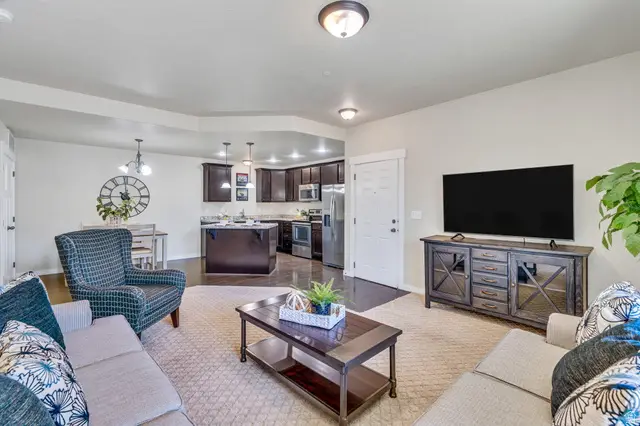 282 W 605 N #A, Centerville, UT 84014 - #1