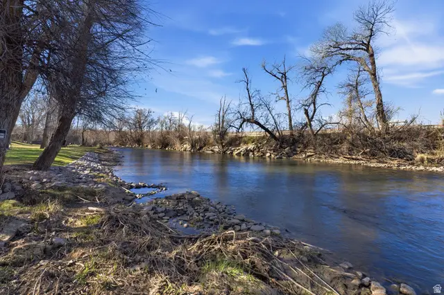 975 E 6600 S #55, Uintah, UT 84405 - #2