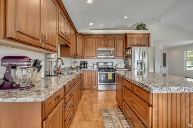 6095 S Karos Cir, Taylorsville, UT 84123 - #3