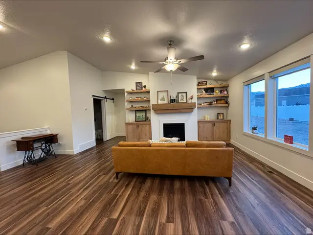 694 W Jedediah Way S, Grantsville, UT 84029 - #3