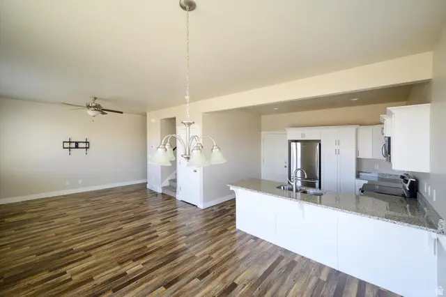 8078 N Clydesdale Dr, Eagle Mountain, UT 84005 - #3