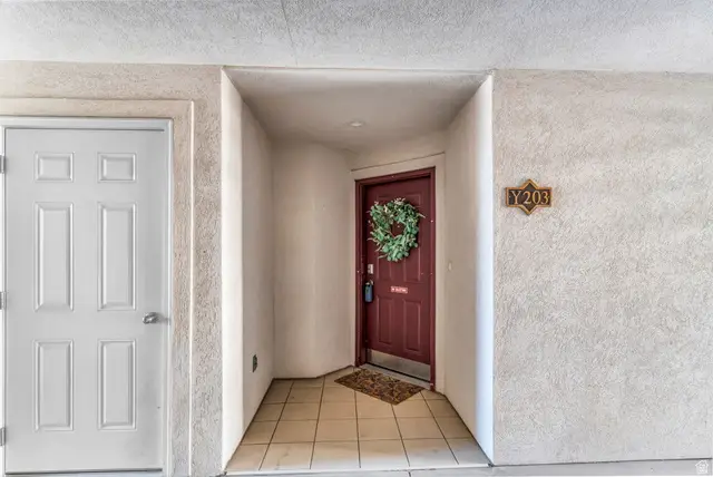 1136 W Spencer Rd #Y203, Pleasant Grove, UT 84062 - #3