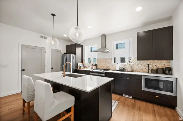 504 E Alice Way, Layton, UT 84041 - #2