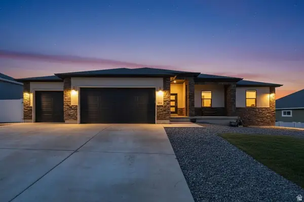 358 S Canyon Overlook Dr, Tooele, UT 84074