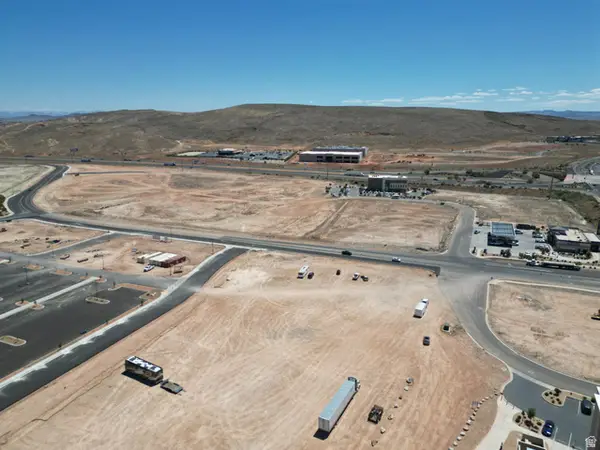 878 W Nighthawk Dr, St. George, UT 84790