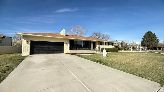 9088 S Julie Ann Way, West Jordan, UT 84088 - #2