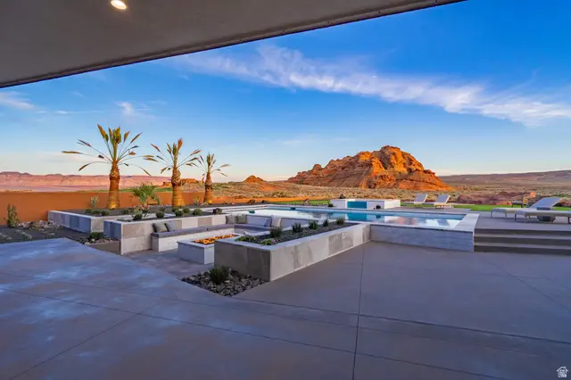5657 W Scattered Stars Way, Hurricane, UT 84737 - #2