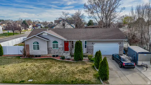 2883 W 4275 S, Roy, UT 84067 - #1